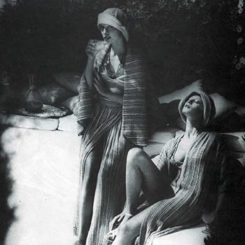 1974 HARPER'S BAZAAR & QUEEN La rete